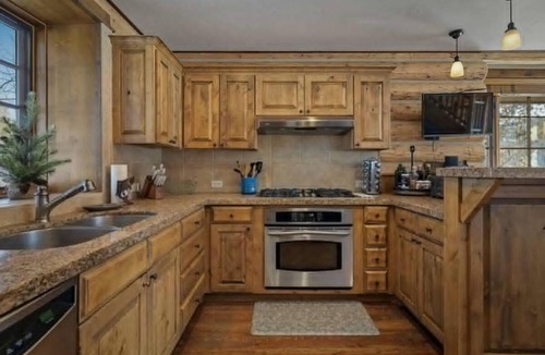 Victor Cabin | Eagle's Nest Cabin | Bronze Buffalo Ranch