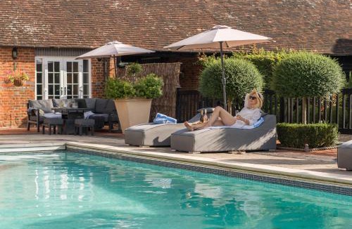 Guildford Apartment | Eagle's Nest