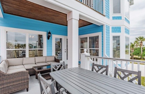 Orange Beach House | Eagle's Nest | Gorgeous OBA Beach Home! Pool, Grills, Tennis, 500' Beach!
