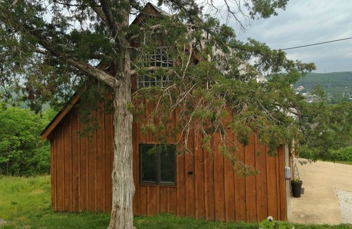 Hollister Apartment | Eagle's Nest - Luxury Suite with Spectacular Panoramic Views!