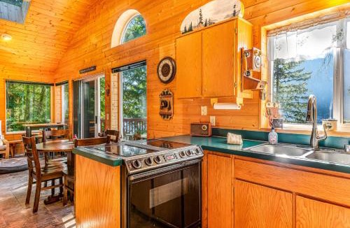 Port Angeles House | Eagle's Nest on Lake Sutherland