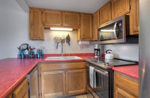 Durango House | Eagle's Nest Townhome | Walk to FLC, Pool & Hot Tub, Near Town and Golf