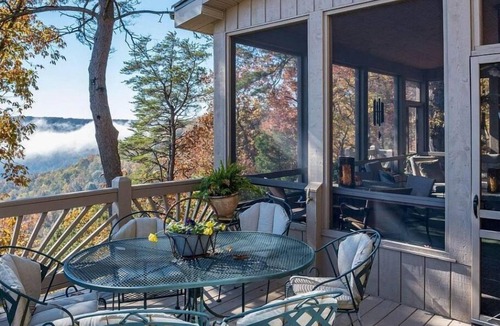 Clifftops House | Eagle's Point - Sleeps 12 with an incredible view!