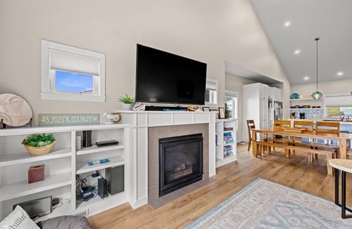 Pacific City House | Eagle's View - Luxury townhome. Amazing views.