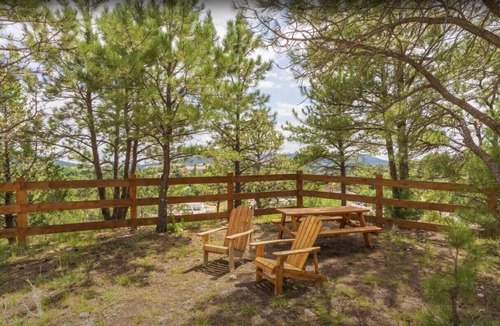 Hot Springs RV Rental | Eagle Tipi at Highland Meadows Resort