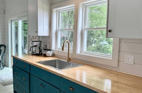 Eastport House | Eagles Bluff Cottage