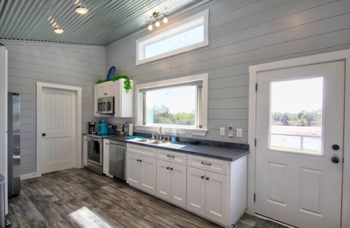 Llano House | Eagle’s Grotto Riverside Retreat - 5 Acres on Llano River