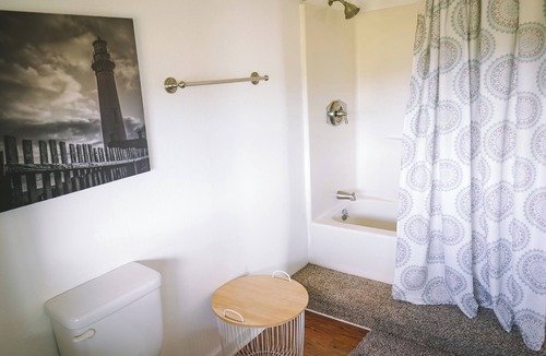 San Luis Obispo Hotel | Eagles landing SLO