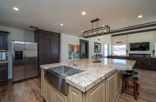 Parker Strip House | Eagles Lair, Pool & Views!