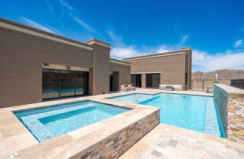 Parker Strip House | Eagles Lair, Pool & Views!