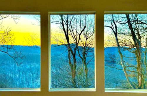 Hidden Valley House | Eagles Mountain Retreat