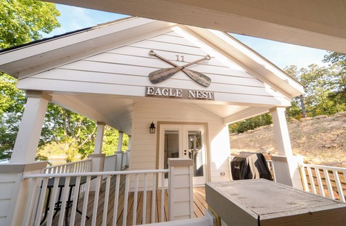 Sperry Cottage | Eagles Nest at CrossTimbers Marina