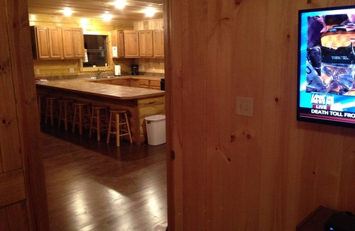 Murfreesboro Cabin | Eagles' Nest Getaway: Experience Life on the Little Missouri River