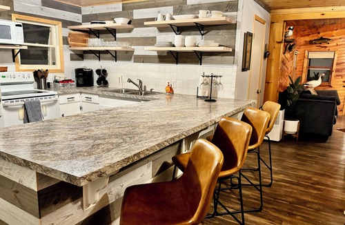 De Soto Cabin | Eagles Nest Hideaway