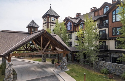 Tamarack Apartment | Eagles Nest | Includes Two 1-Day Lift Tickets