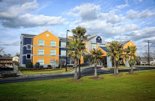 Statesboro Hotel | Eagles Nest Inn