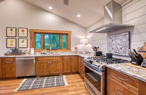 Waynesville Cabin | Eagles Nest Lodge- The Perfect Mountain Getaway