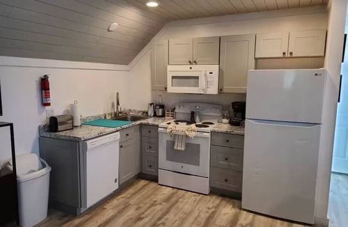 Eddyville Apartment | Eagles Nest