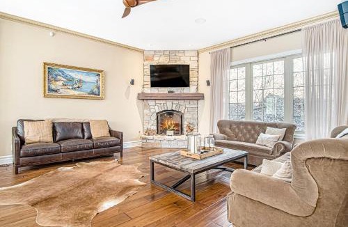 New Buffalo House | Eagles Nest