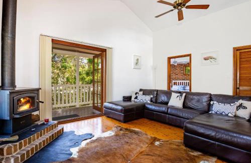 Callala Bay House | Eagles Point I Water Views I Pet Friendly