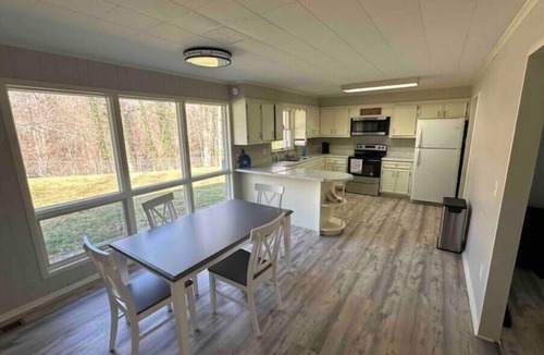 Leopold House | Eagles Wings Retreat