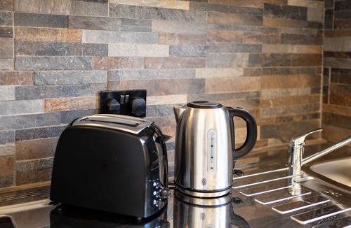 Grafton Regis Apartment | Eakley Stables - Weiser