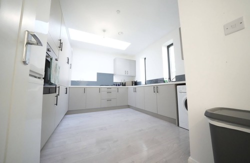 Ealing House | Ealing Broadway Great Stay