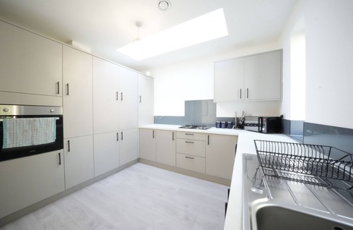 Ealing House | Ealing Broadway Great Stay