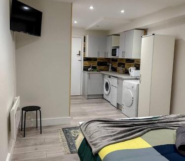 Ealing Apartment | Ealing guest house