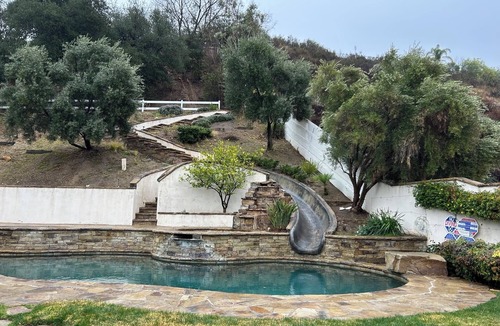 Newhall House | Eareckson Tada House
