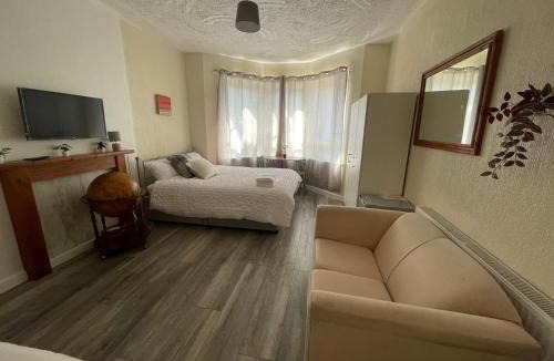 Glasgow Apartment | Earls Lodge