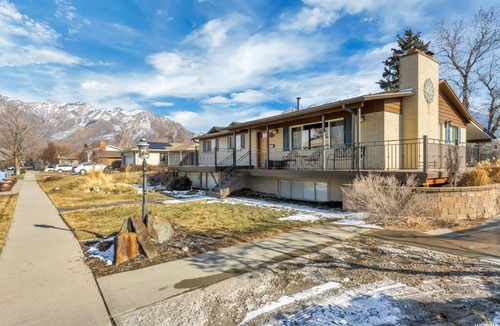 Cottonwood Heights House | Early Bird Discount - Ski House with workspace + VIEWS!