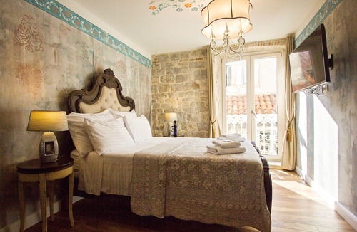 Old Town Hotel | Early booking 25% off