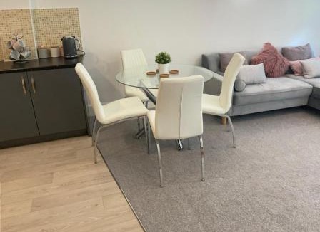 Sutton-in-Craven Apartment | Early Knights Accommodation Steeton