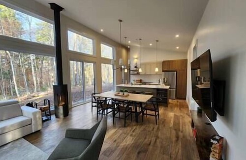 Mont-Tremblant Ski Chalet | EARTH chalet in harmony with nature, Tremblant