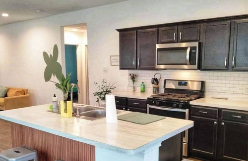 Montgomery County House | Earthy 3 Bedroom Oasis with Community Pool, Near Adventure Park