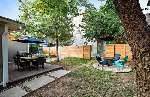 Chestnut House | East ATX Two Units 6BR/4BA with Cowboy Pool, Two Fire Pits, Two Grills