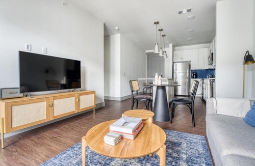 Govalle Apartment | East Austin 1br w pool gym wd nr airport ATX-132