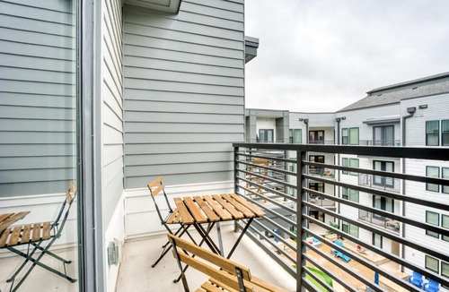 Govalle Apartment | East Austin 1br w pool gym wd nr airport ATX-132