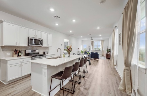 Austin House | East Austin 3BR | Skyline Views | Drop-In + Garage