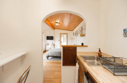 Cherrywood House | East Austin Garden Cottage | Sweet & Private