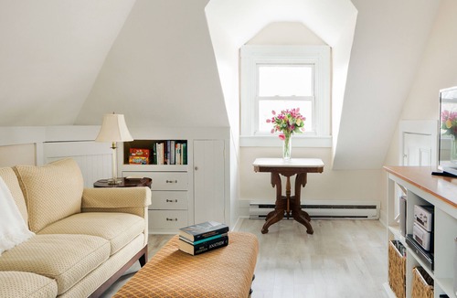 Jamestown Bed & Breakfast | East Bay Bed & Breakfast