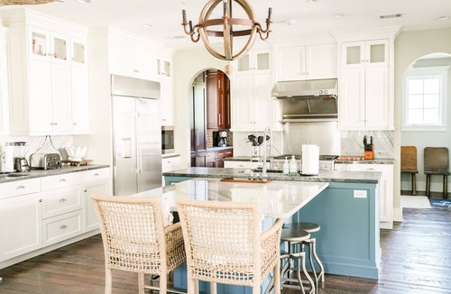 East Beach House | East Beach Luxury Home | Pool + Sleeps 14 | Walk to Beach