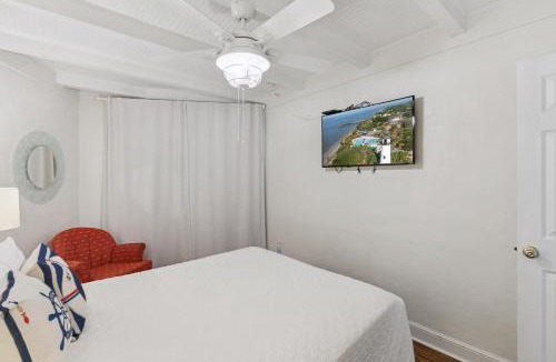 Saint Simons Island House | East Beach Villa Unit 204