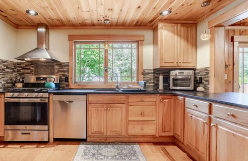 East Branch House | East Branch Nature House - Spring Water Retreat