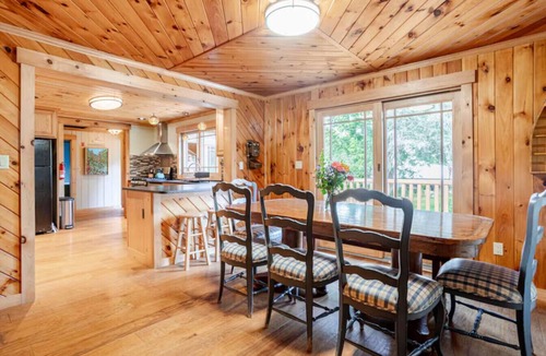 East Branch House | East Branch Nature House - Spring Water Retreat
