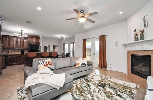 Northside House | East Downtown House - 3 BR/2.5BA