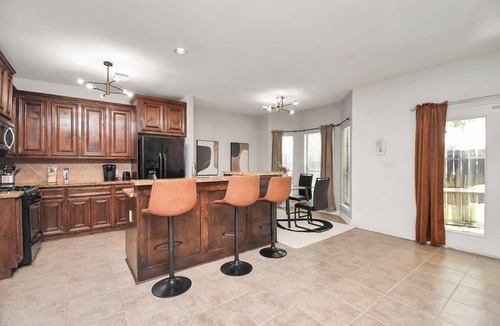 Northside House | East Downtown House - 3 BR/2.5BA