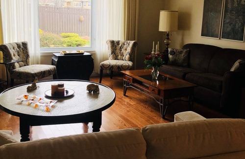 Terra Nova Apartment | East End Gem Hot Tub
