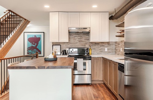 Inglewood House | East End Loft